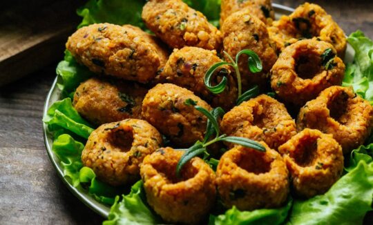 Raudonųjų lęšių kukuliai (KÖFTE)